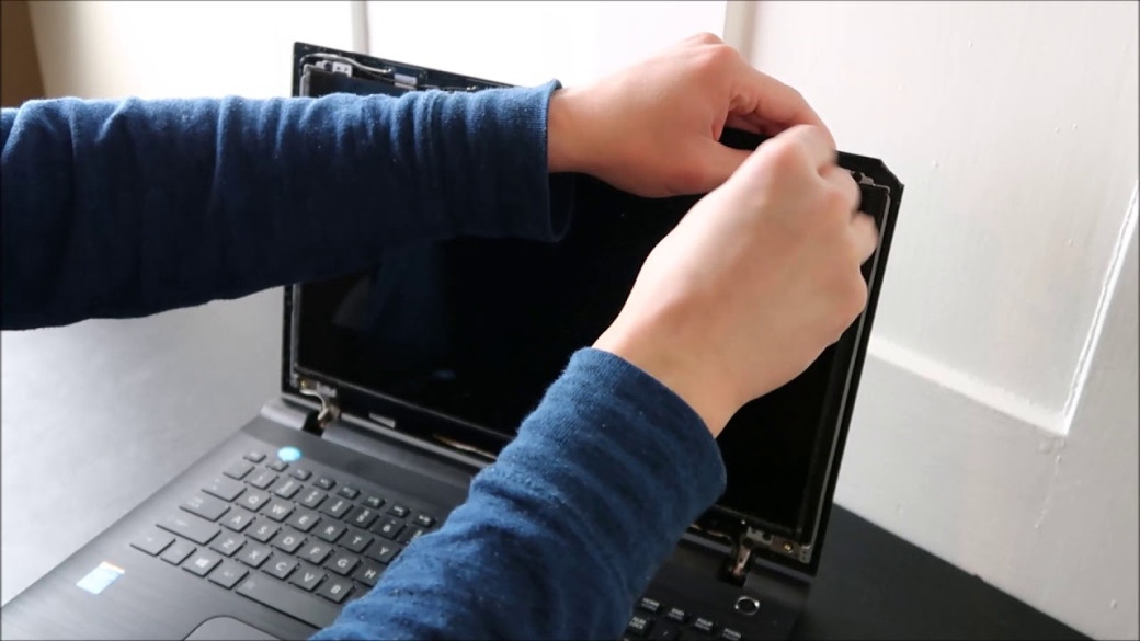 Thay màn hình laptop Dell Vostro giá tốt tại Hải Phòng