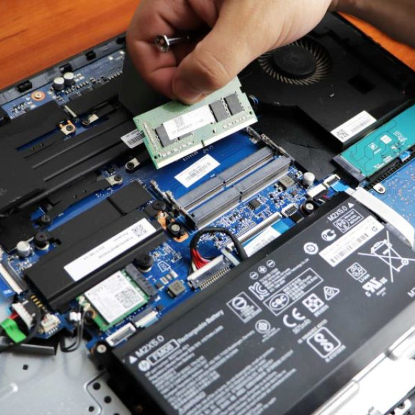 Nâng cấp bộ nhớ RAM laptop