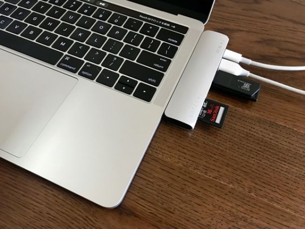 Sửa sạc macbook